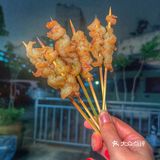 露天街边吃烤串才是厦门，白天肉铺晚上烤串