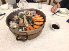 -品海楼·大连海胆锅贴馆(东港店)