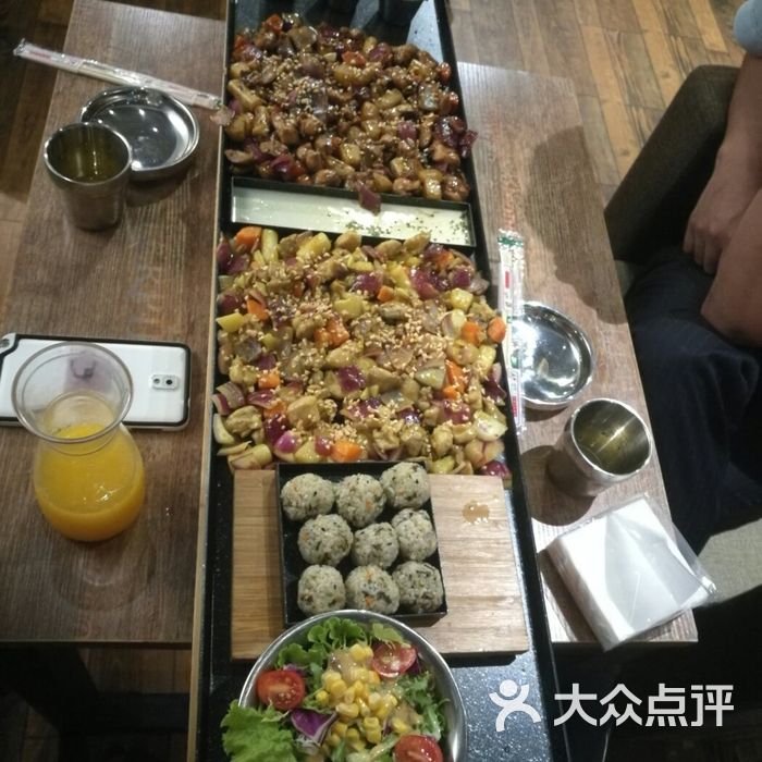 鸡梵兮创意餐厅