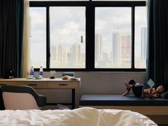 -希岸·轻雅酒店(广州白鹅潭艺术中心花地湾地铁站店)