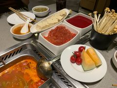 -海底捞火锅(宝龙广场夜宵主题店)