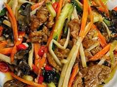 鱼香肉丝-湘满堂菜馆(花巷店)