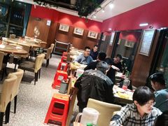 大堂-永红源啤酒·烧烤·海鲜·大排档(青特城店)