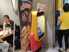 -麦当劳(中山公园龙之梦店)