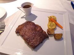 -广州塔卢特斯法国旋转餐厅