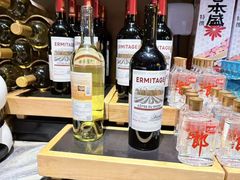 -雍容荟帝王蟹活龙虾展台自助(IFS黑金店)