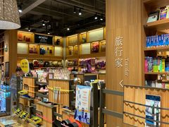 -百新书局(尚悦湾店)