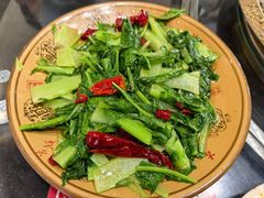 -周老三跷脚牛肉·全牛火锅(非遗传承店)