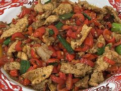 红碎椒肉炒肉-江城燕子大排档(江汉路步行街店)