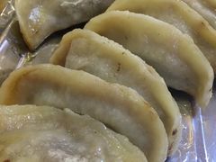 牛肉锅贴-清真·玛丽亚新疆菜主题餐厅(浙江中路店)