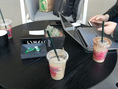 -星巴克臻选(盐城金鹰聚龙湖店)