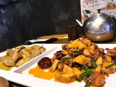 -隔壁老王·家常云南菜(花巷店)