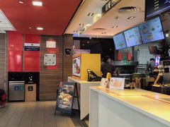 -麦当劳(汉口火车站候车室店)