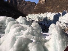 -大平台龙居瀑布旅游区
