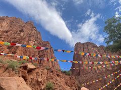 -天山神秘大峡谷