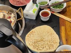 -乳仔牛牦牛汤锅 烤羊排(松潘古城店)