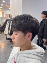 -藤野造型烫染·漂发
