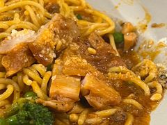 辣味茄汁香草鸡扒意大利面-Pennehut畔尼意面(杭州万象城店)