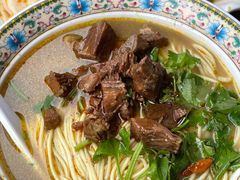-金杨拉面王小吃面馆·牛三宝面·红烧牛肉粉