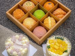 -顶东面包花园·生日蛋糕(世博店)