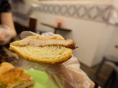 猪扒菠萝牛角包-大利来记餐厅