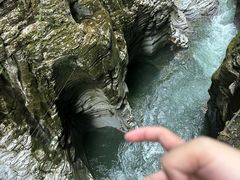 -蝶舞清江·恩施地心谷景区