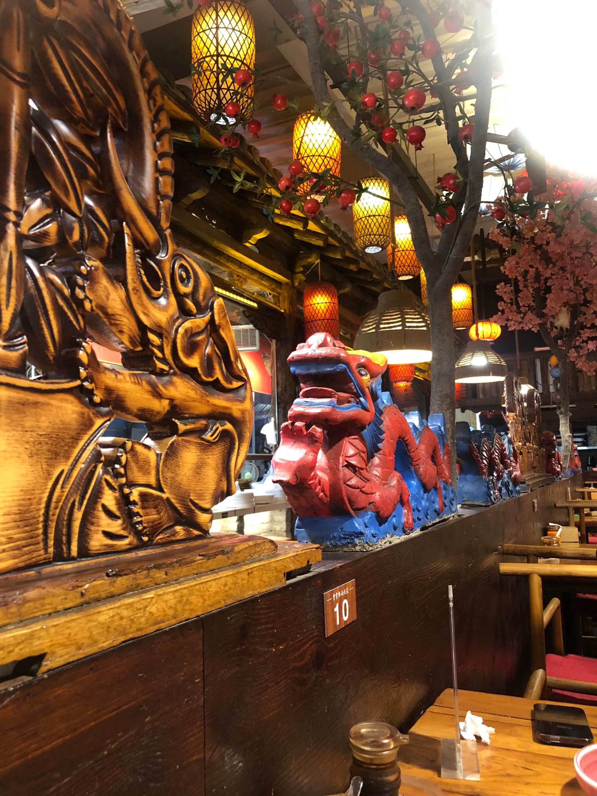 环境很好 很安静 面很好吃分量也足