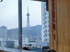 -逸山伍自转小火锅(纺织品店)