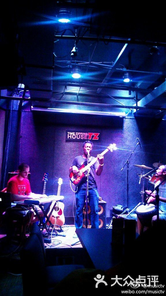 tz house音乐现场