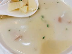 腌笃鲜-老正兴菜馆(福州路店)