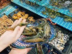 -渔人湾码头海鲜市场负二楼