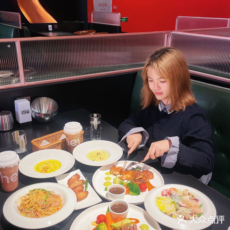 佛山｜世纪莲真太超前啦~🥳桌球西餐厅结合