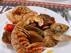 -金马门国际美食百汇(珞喻路店)