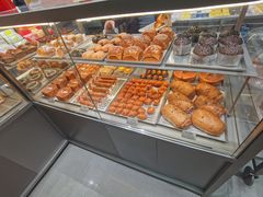 -好利来(上海虹桥新天地Lab主题店)