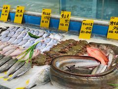 -聚鲜港（五洞）牛肉自选火锅