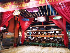 -老滇山寨•云南特色菜•地方菜•民族风情歌舞表演(金碧店)