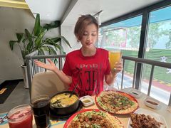 -灵芝妹子海鲜米线(劳动公园店)