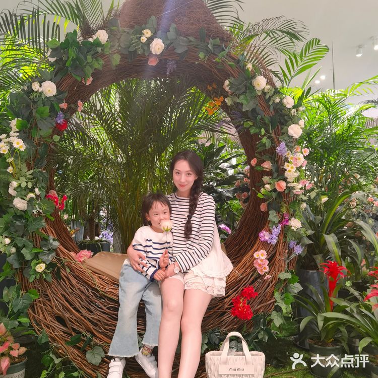 吃喝玩乐+拍照=一站式拥有