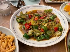 青番茄炒腊味-陈先进鱼馆·地道农家菜(萧山奥体店)