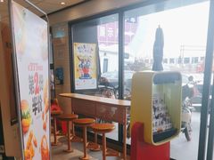 -麦当劳(南汇车市店)