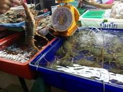 -班赞海鲜市场胖阿姨加工点