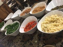 -肖肖酸萝卜鱼火锅(总店)