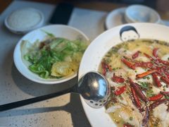 -江渔儿酸菜鱼(港湾1号店)