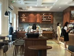 大堂-星巴克臻选(广州沙面店)