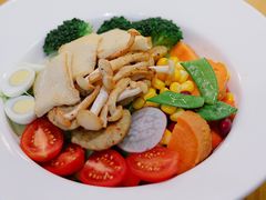 -F+轻食健身赋能空间(中华北路国贸商场店)