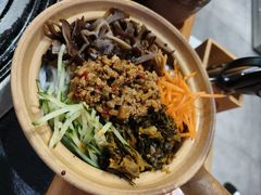 -阿山卓·野生菌火锅·纳西火塘烤肉