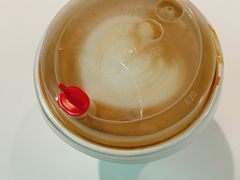 澳式白咖啡-Manner Coffee(芮欧百货店)