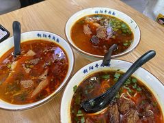 -钢阳酸菜红烧牛肉面(季乐路店)