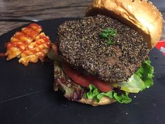 -HIGH FIVE哈福手工汉堡(桂林路店)