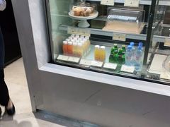 面包甜点陈列柜-逸派咖啡 EPARKCOFFEE(广安门店)